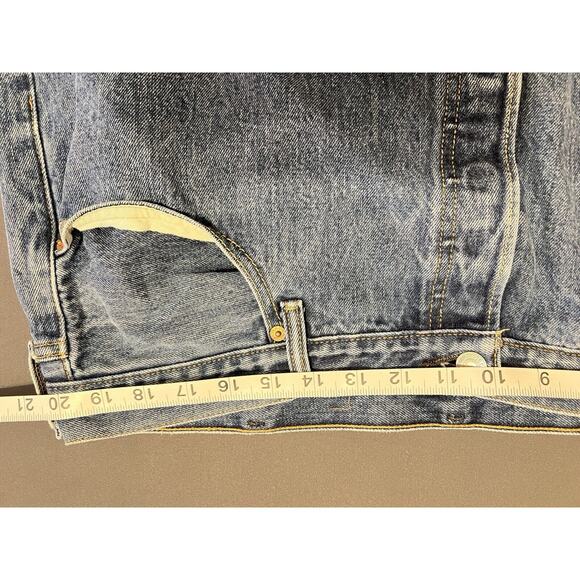 Levis 501 Jeans Mens 40x32 Blue Medium Wash Straight Leg Button Fly EUC - Picture 7 of 9